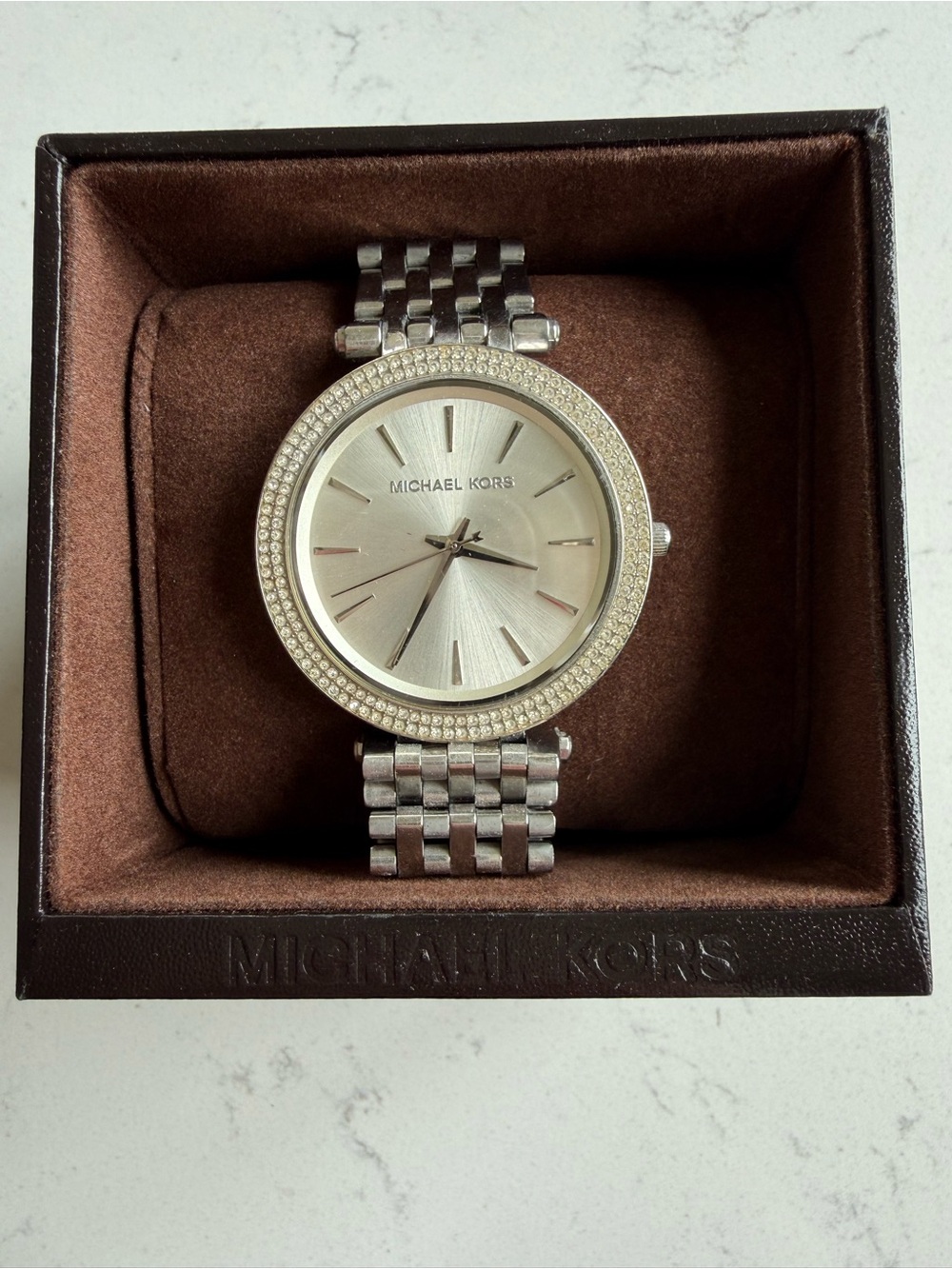 Michael Kors Darci Quartz Silver Crystal Bezel 39mm Bracelet Watch w/ Box